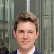 Studente dell'università Bocconi impartisce ripetizioni